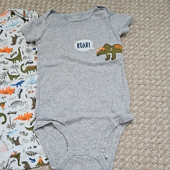 Carter's Outfit Bundle - Picture 6 of 13